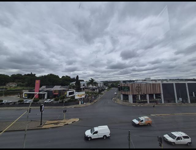 150M² OFFICE TO LET IN CRAIGHALL